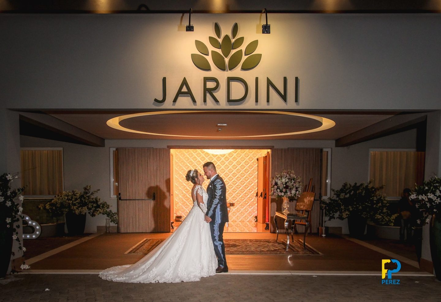CASAMENTO ARIANE e FERNANDO - NOTURNO IGREJA DOS FRADES, JARDINI EVENTOS CASAMENTO ARIANE e FERNANDO - NOTURNO IGREJA DOS FRADES, JARDINI EVENTOS