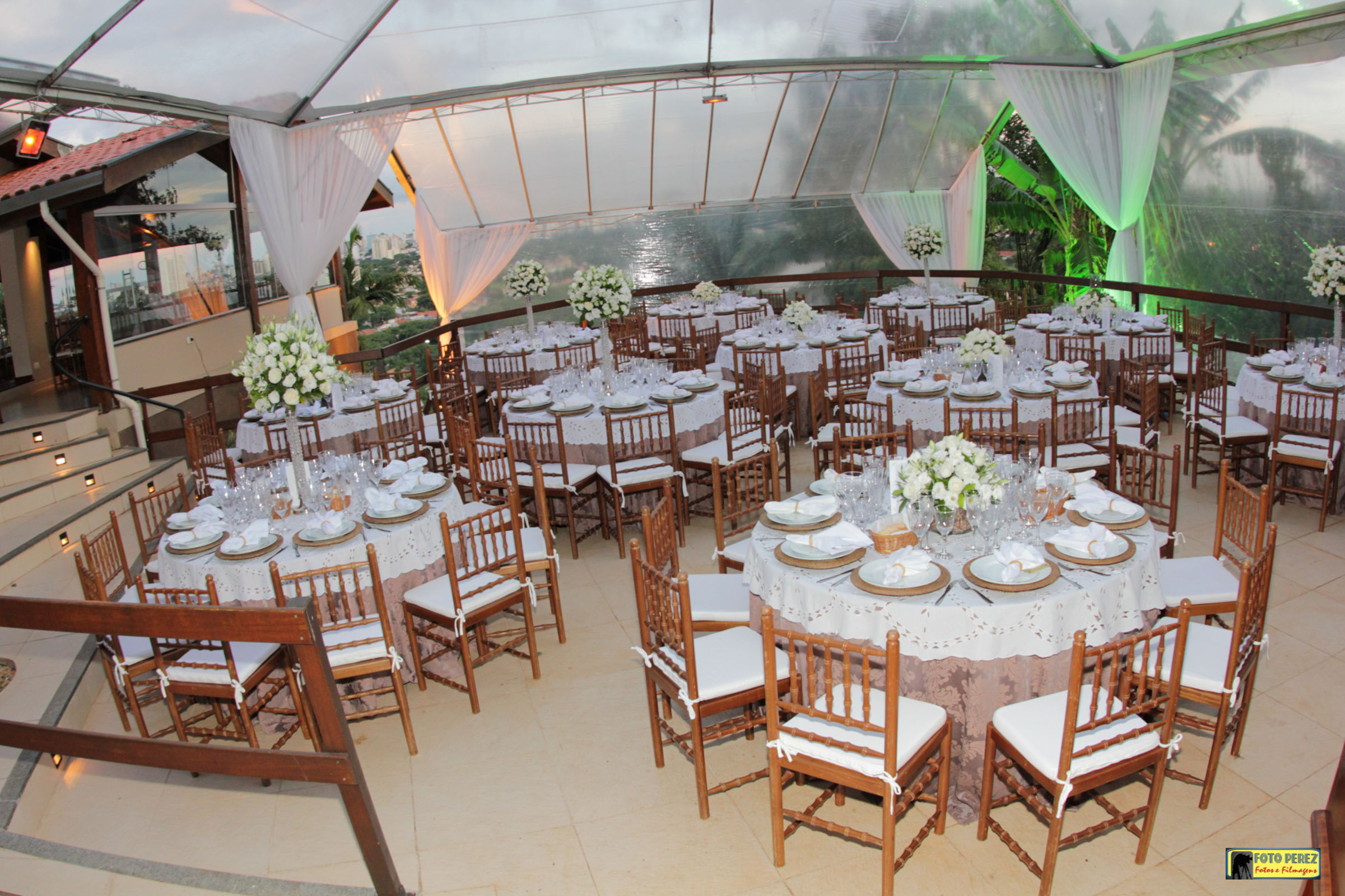 Foto CONHEÇA ALGUNS ESTILOS DE DECORAÇÃO PARA CASAMENTOS - Imagem 4